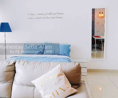 Trefoil Homestay Setia Alam - FE 民宿 FE Homestay