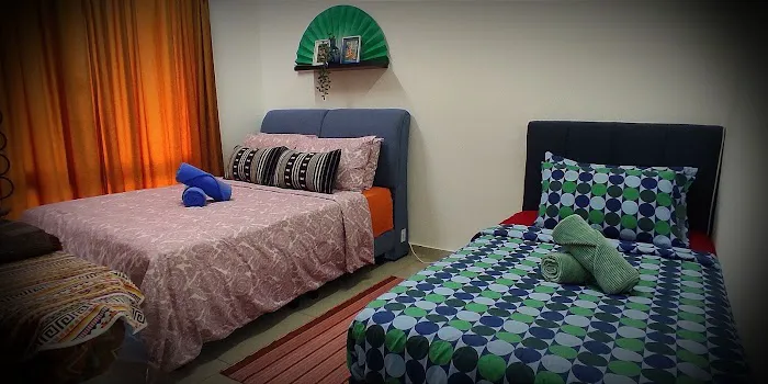 ALAMi Homestay, Trefoil@Setia City Picture 1
