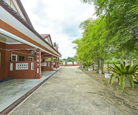 OYO 90642 Twin Mutiara Chalet & Homestay