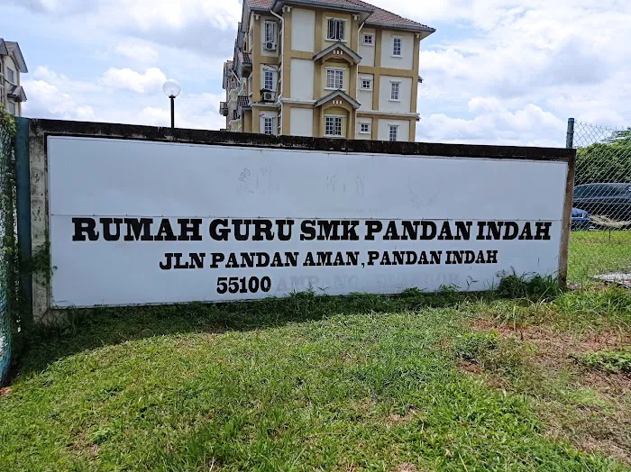Teachers Quarters SMK Pandan Indah Picture 1