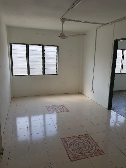 Flat Desa Baiduri Blok Delima Picture 7