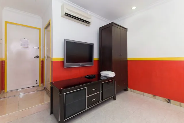 OYO 587 The Dream Hotel Picture 4