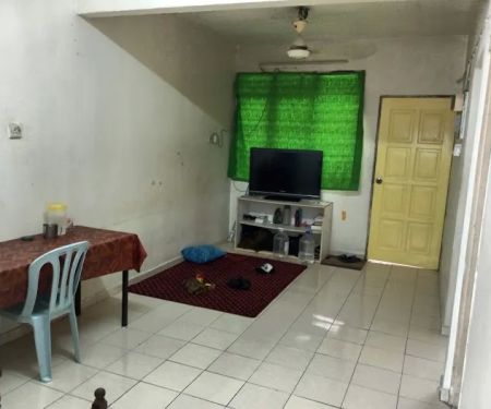 bilik sewa flat Sri Serdang(flat ikan)