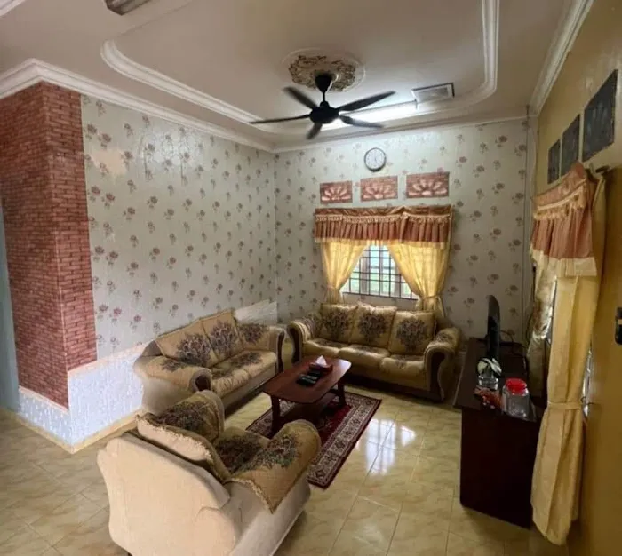 Homestay Hassani Kepala Batas Picture 6