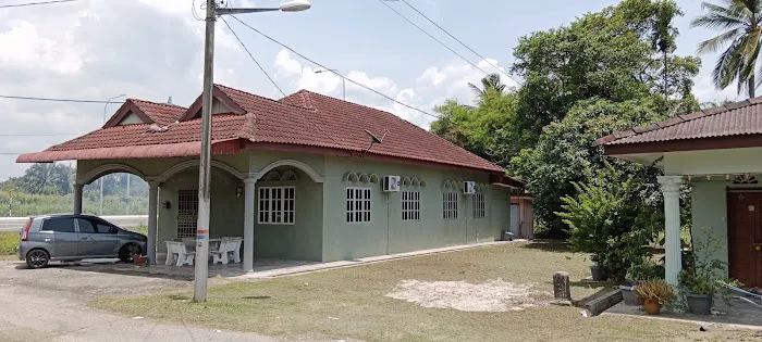 Homestay Hassani Kepala Batas Picture 3