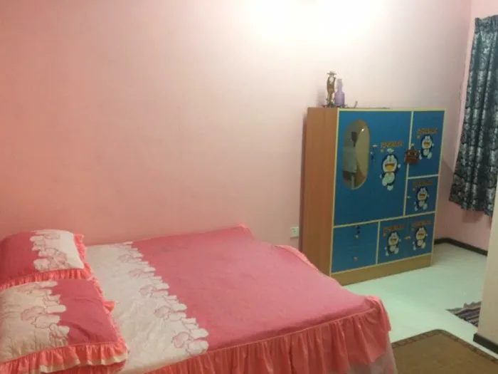 D’olyn Homestay Picture 3