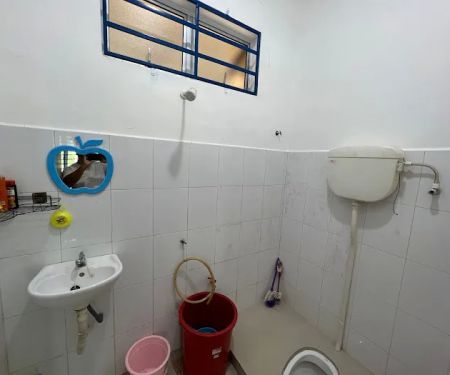 MENTAKAB Hanna jasmin homestay