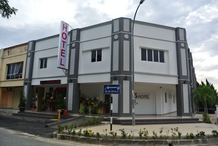 Five hotel bukit kepayang Picture 3