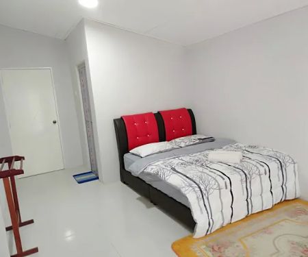 Aina Guest House