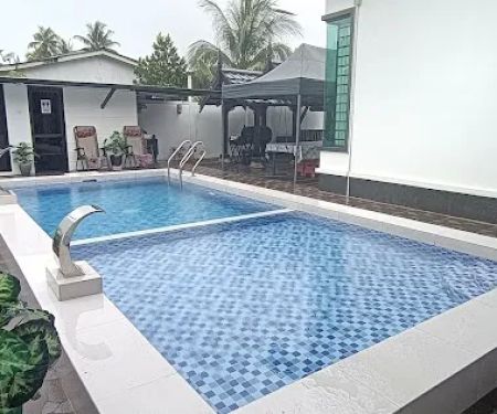 Homestay Villa H with POOL