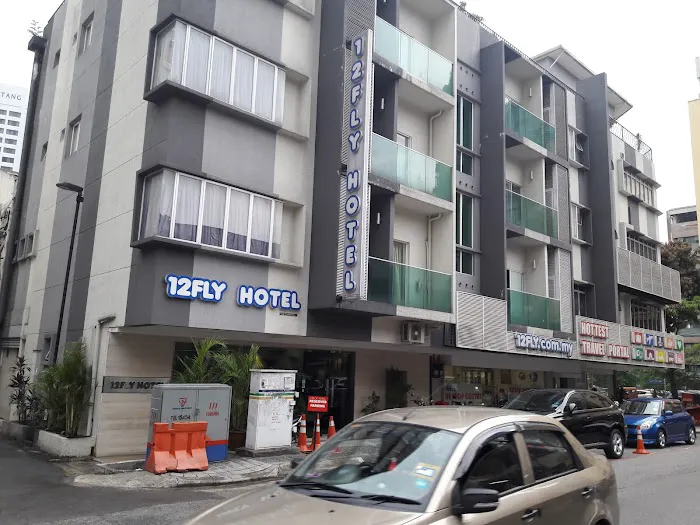 12FLY HOTEL Picture 2