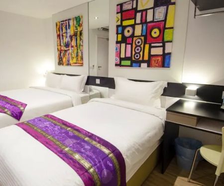12FLY HOTEL