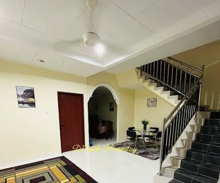 D’castle Homestay