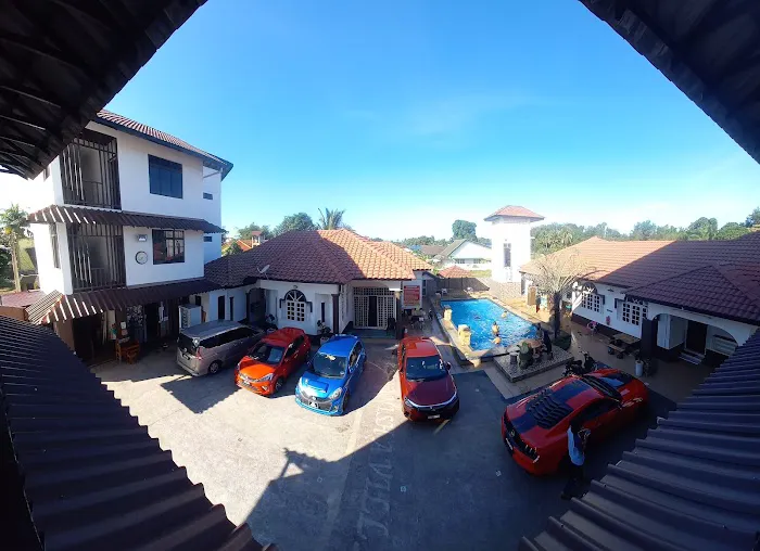 Wan Danisha Villa Inn Picture 1