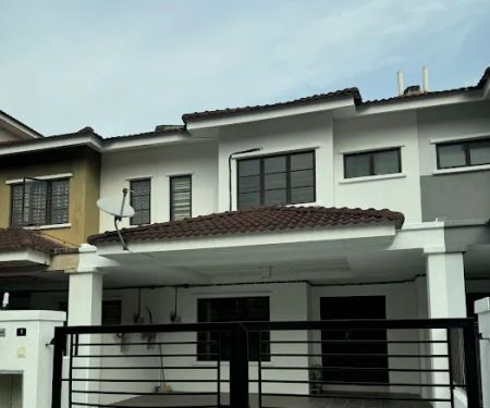 MAIZA HOMESTAY BANGI
