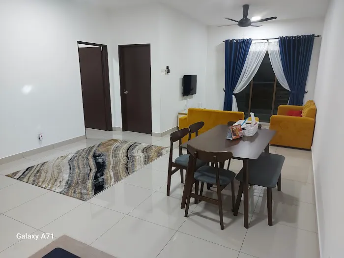 ZZ HOMESTAY ZAMRUD AB Picture 7