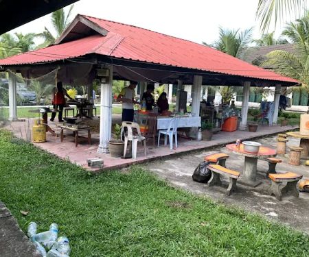 AMS - ABT Resort Homestay at Kelip Kelip Kpg Kuantan
