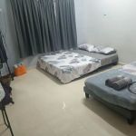 Grey Pool Homestay (Rumah Kelaboo)