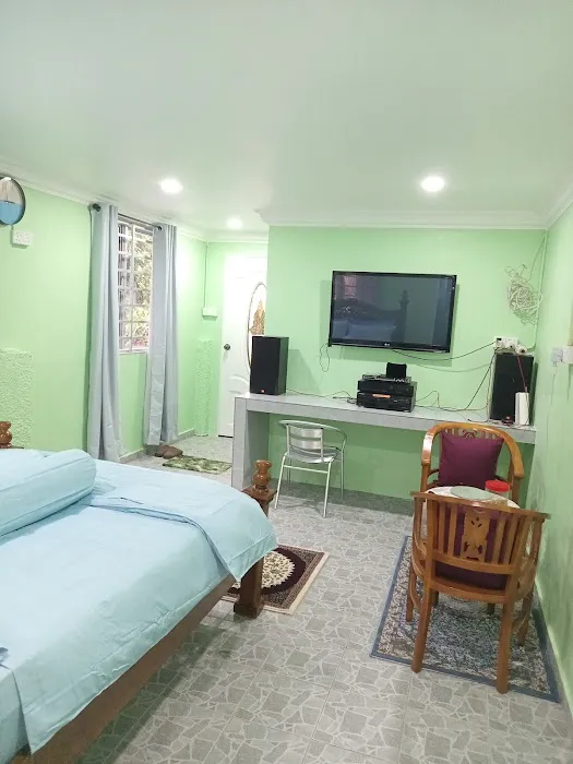 Zulkifli Food Enterprise, Kuntum Cottage Bed & Breakfast, Shopee Xpress Outlet Picture 1