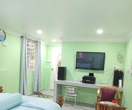 Zulkifli Food Enterprise, Kuntum Cottage Bed & Breakfast, Shopee Xpress Outlet