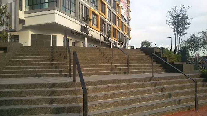No S126 2nd floor plaza metro kajang selangor Picture 5