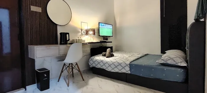 NIK HOME Picture 1
