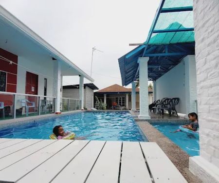 SUNGAI BURONG MINI RESORT