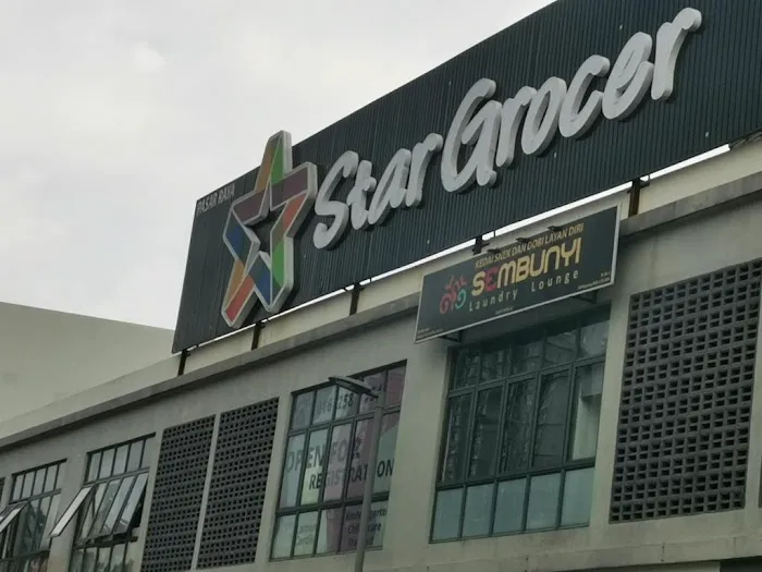 Cybersquare Homestay Short Term Rental NETFLIX and JAMMING by Nothing Boring Studio Cyberjaya Picture 7