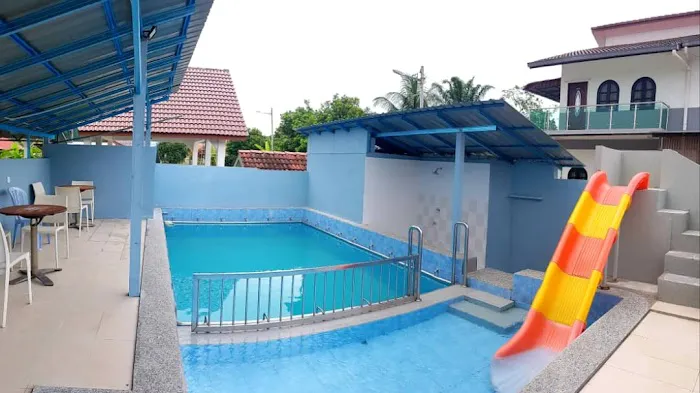 MRI Residence Sg Buloh with Private Pool Picture 3