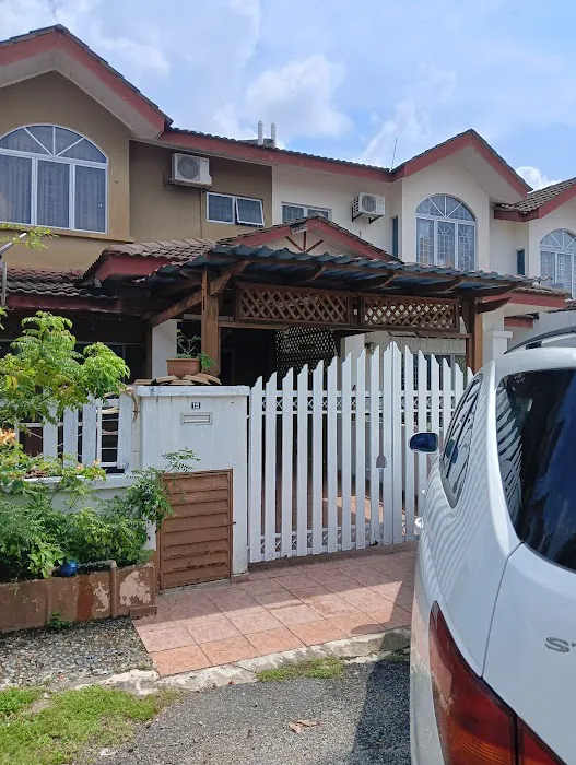 Kesuma Homestay 12/C Picture 1