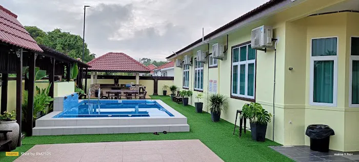 The Baiduri Homestay Private Pool Picture 1