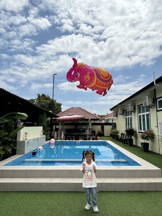 The Baiduri Homestay Private Pool Picture 9