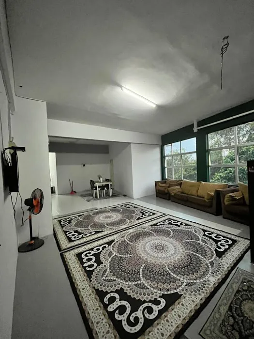 homestay koi Picture 1