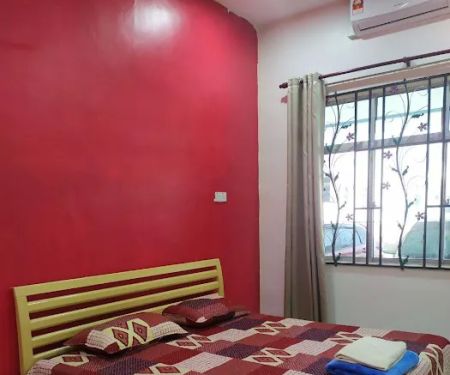 HOMESTAY MUADZAM SHAH (NADIRAH HOMESTAY)