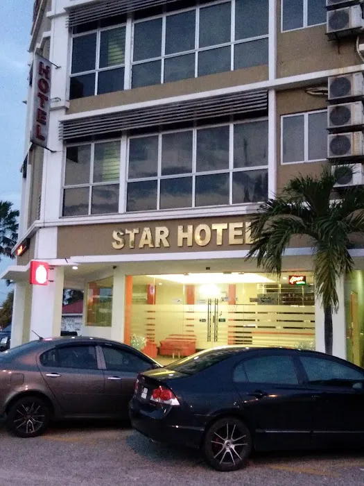 OYO 90442 Newtown Star Hotel Picture 3