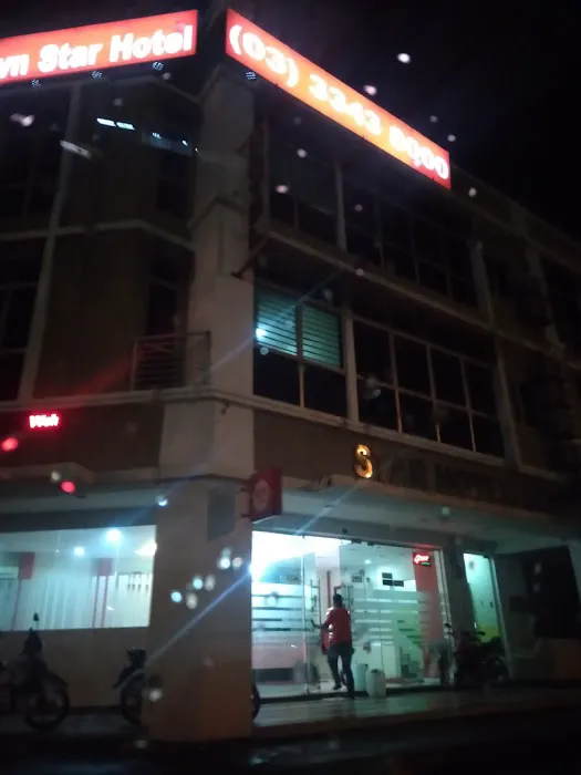 OYO 90442 Newtown Star Hotel Picture 10