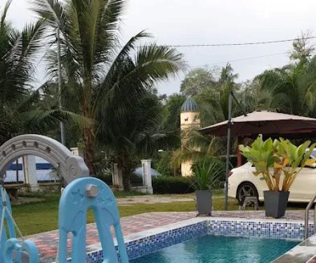Kuala Pilah Maryam Pool Homestay