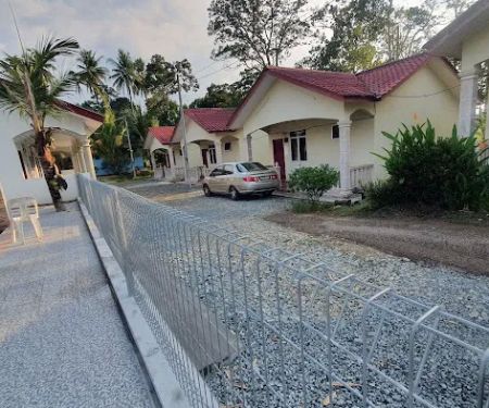 Homestay Kampung Lonek