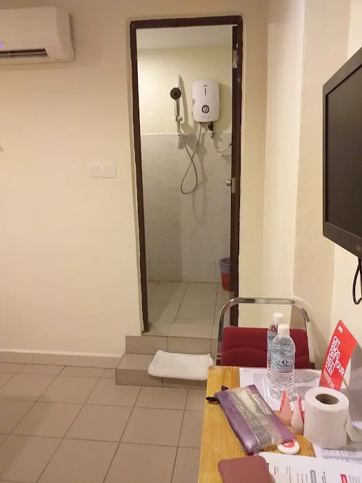 OYO 982 Hotel Sk Picture 5