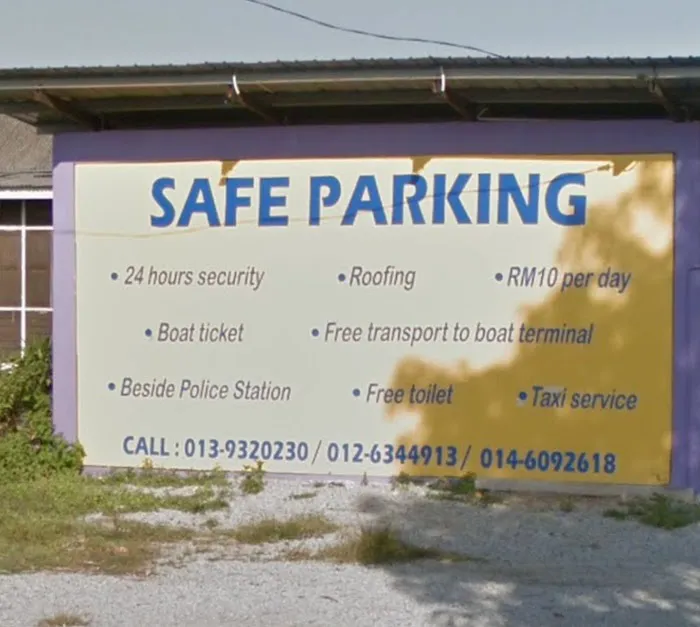 Parking kuala besut Picture 3
