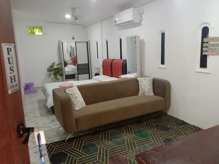 AJR Room Stay Picture 8