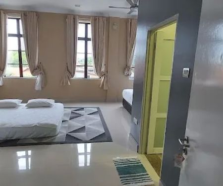 Maraa Hotel & tiket