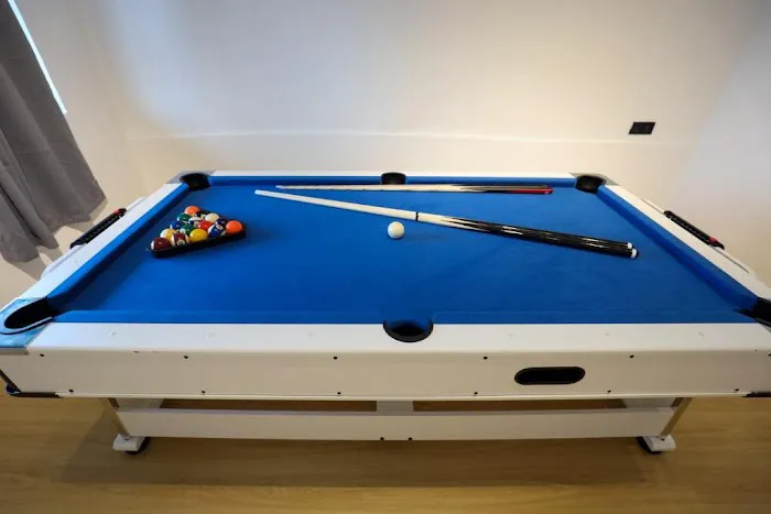 Cozy Homestay with Karaoke System & Pool Table Picture 3
