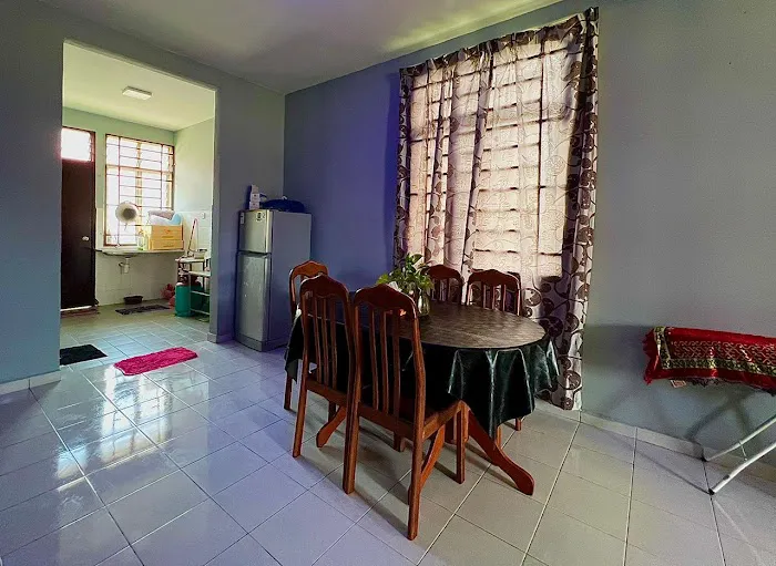 Anisa Homestay Picture 8