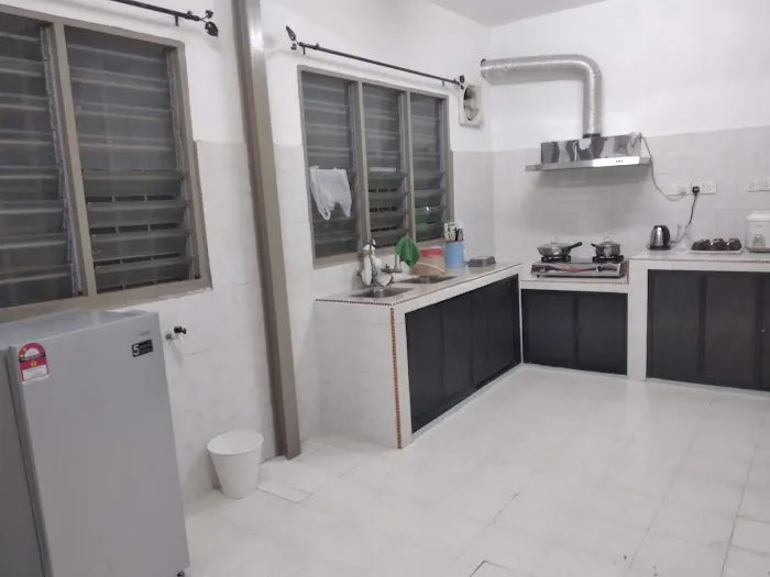 Cameron Magpie House Picture 4
