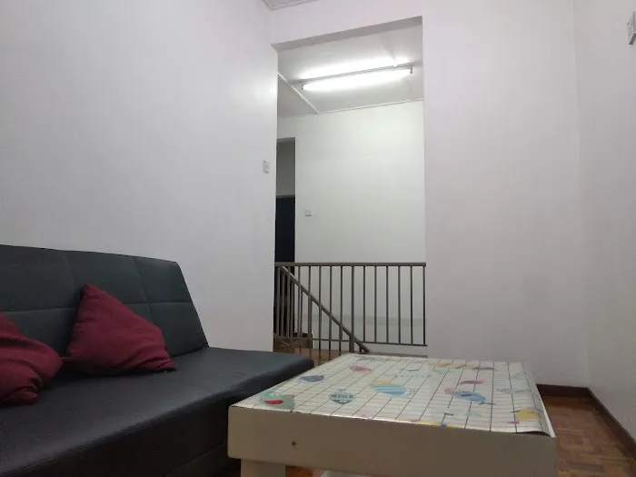 Cameron Magpie House Picture 5