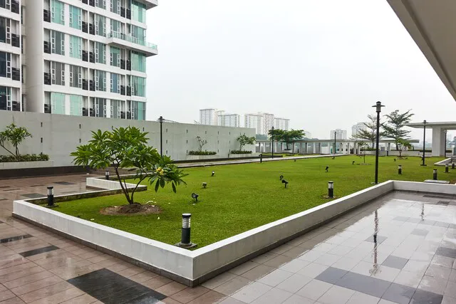 OYO Home 1072 Comfortable 1BR Scott Garden Picture 4
