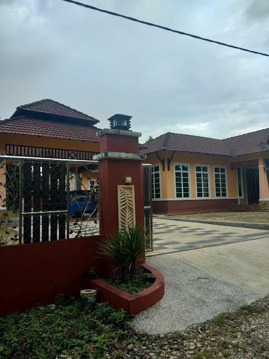 Teratak Amfalanie_Private Pool Picture 6