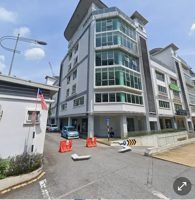 LINCOLN HOUSE 3 Picture 1
