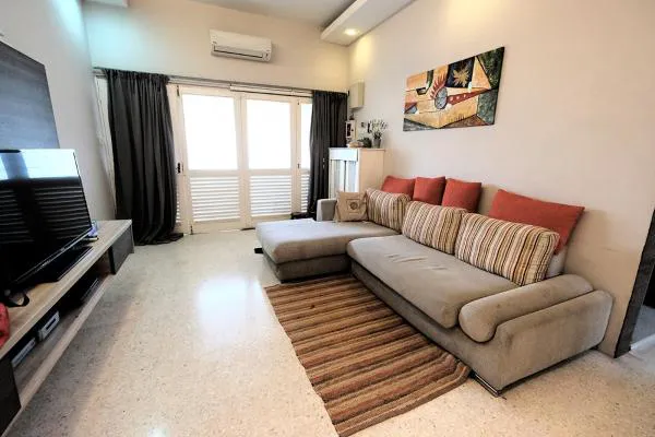 Fivehouz Guest House Picture 10
